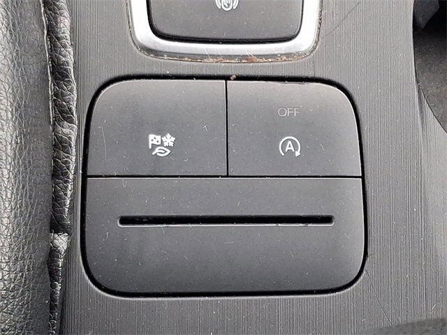 Certified 2022 Ford Escape S image 25