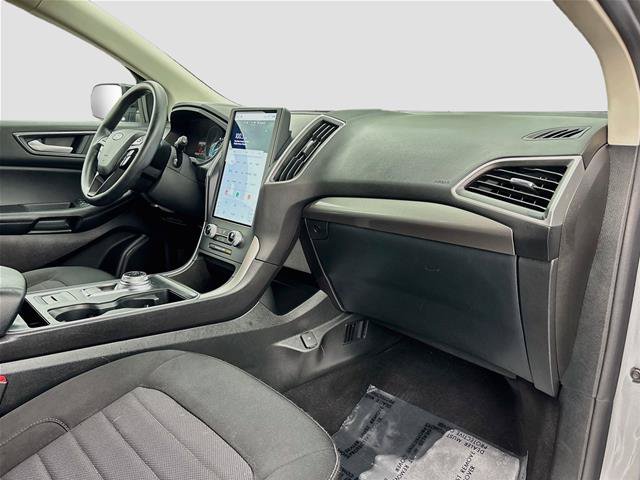 Certified 2022 Ford Edge SE w/ Black Appearance Package AWD/4WD image 28