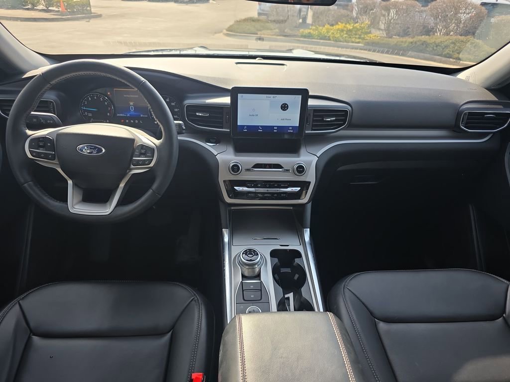 Certified 2024 Ford Explorer XLT w/ Equipment Group 202A image 22