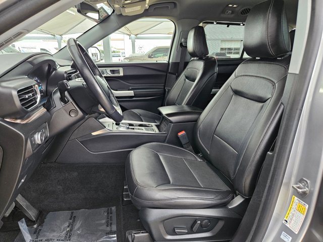 Certified 2021 Ford Explorer Limited w/ Equipment Group 301A RWD image 18