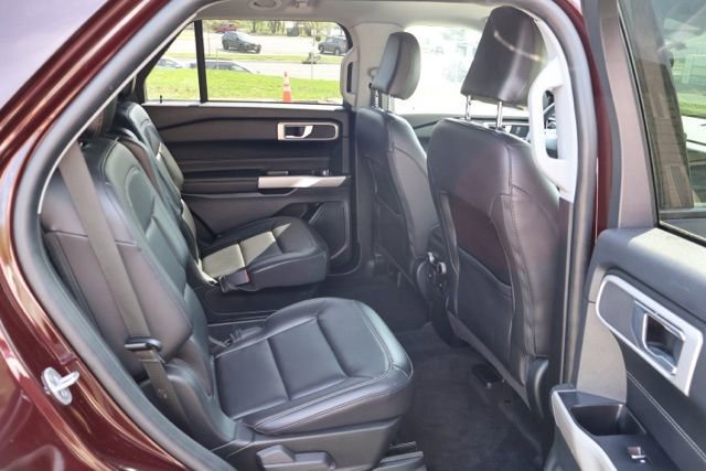 Certified 2022 Ford Explorer XLT w/ Equipment Group 202A image 24
