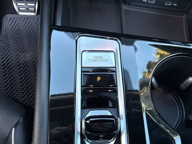Used 2024 Volkswagen Atlas SEL Premium R-Line AWD/4WD image 31