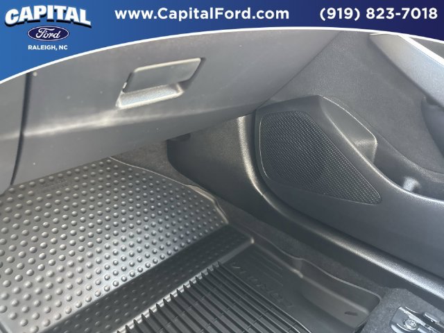 Used 2025 Toyota Corolla SE FWD image 27