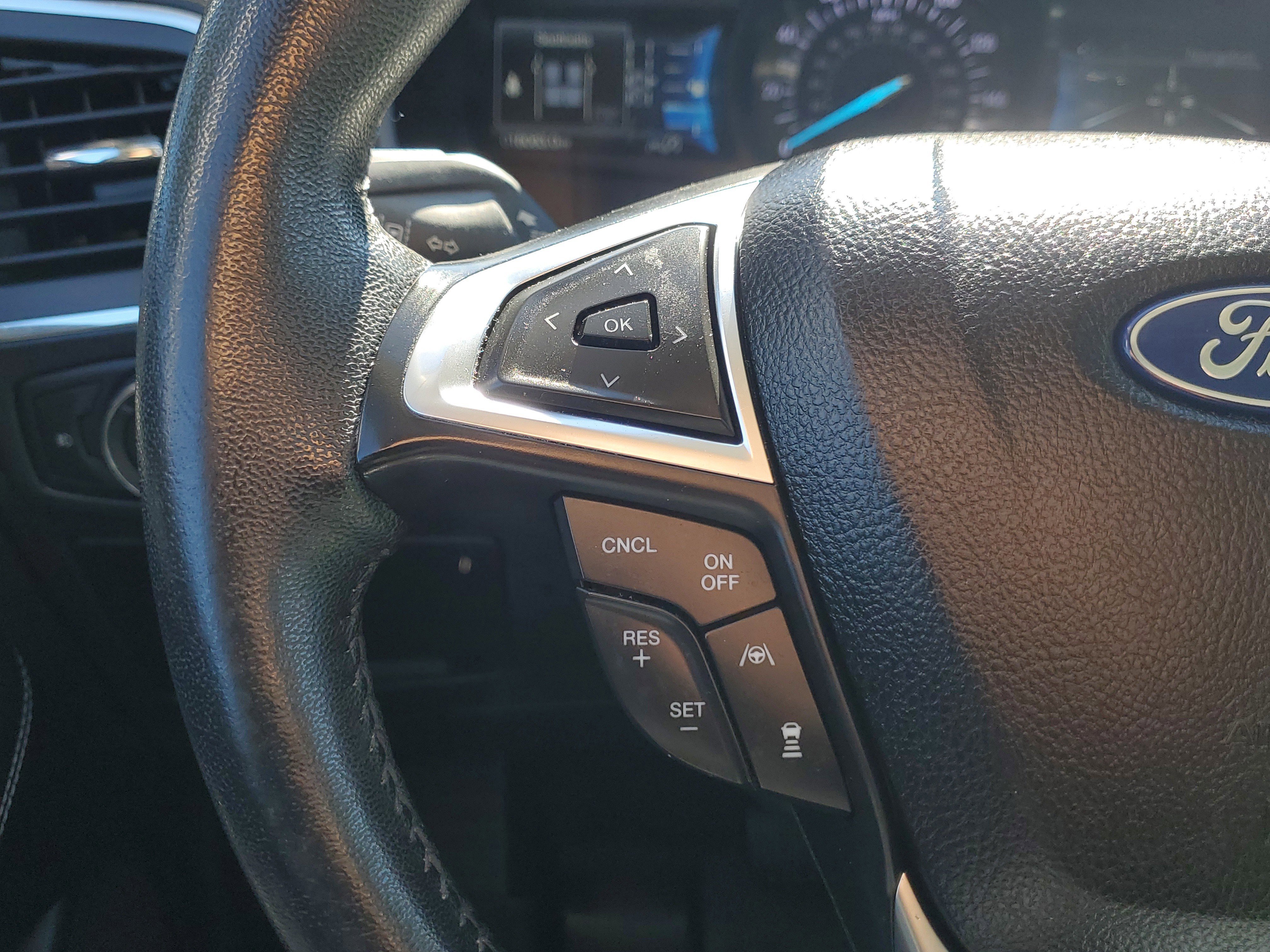 Certified 2022 Ford Edge Titanium w/ Equipment Group 301A image 27