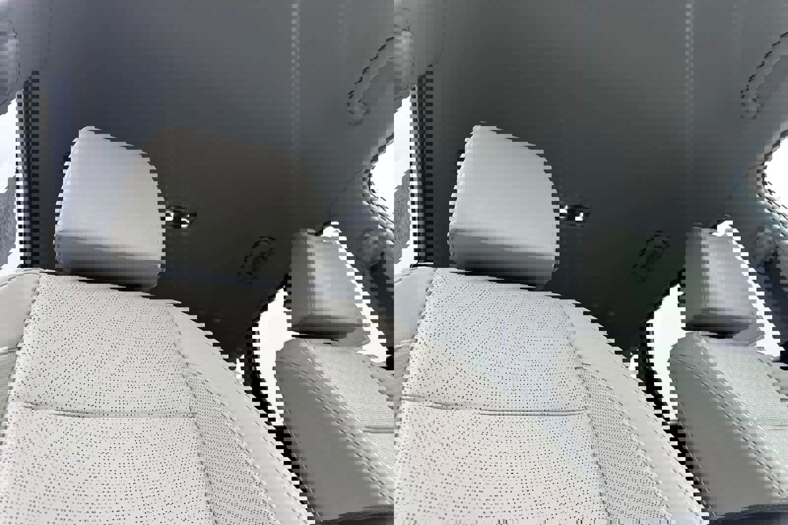 Used 2021 Kia Seltos SX image 17