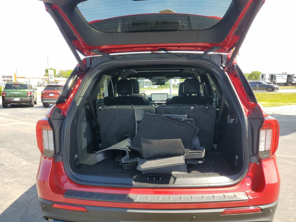 Certified 2025 Ford Explorer ST AWD/4WD image 38