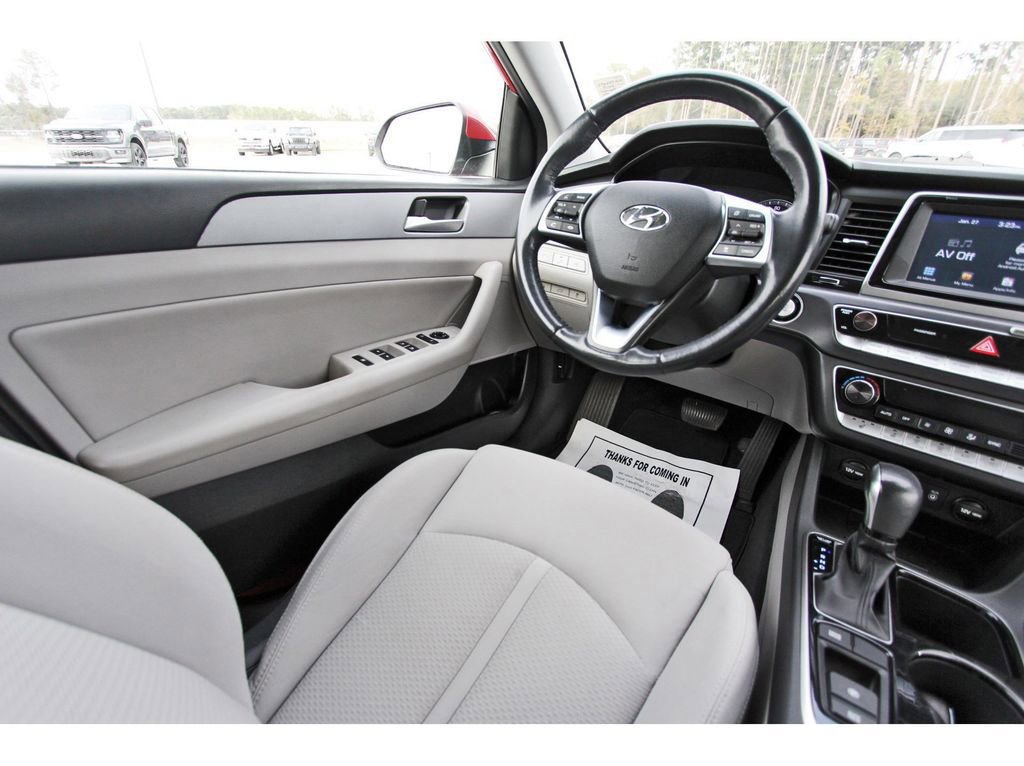 Used 2019 Hyundai Sonata SEL w/ Tech Package 02 image 10