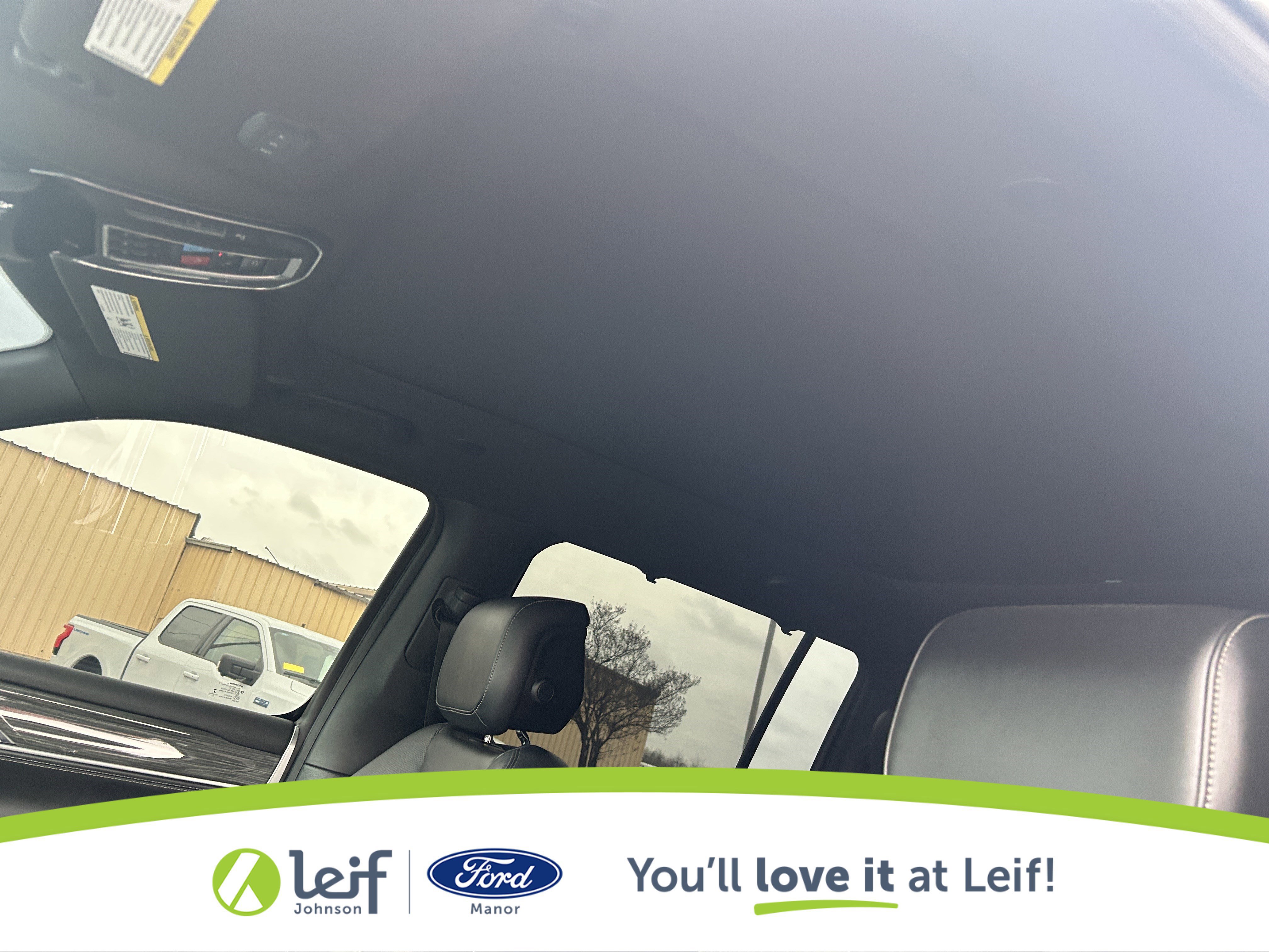 Used 2022 Jeep Wagoneer Series III w/ Premium Group I image 14