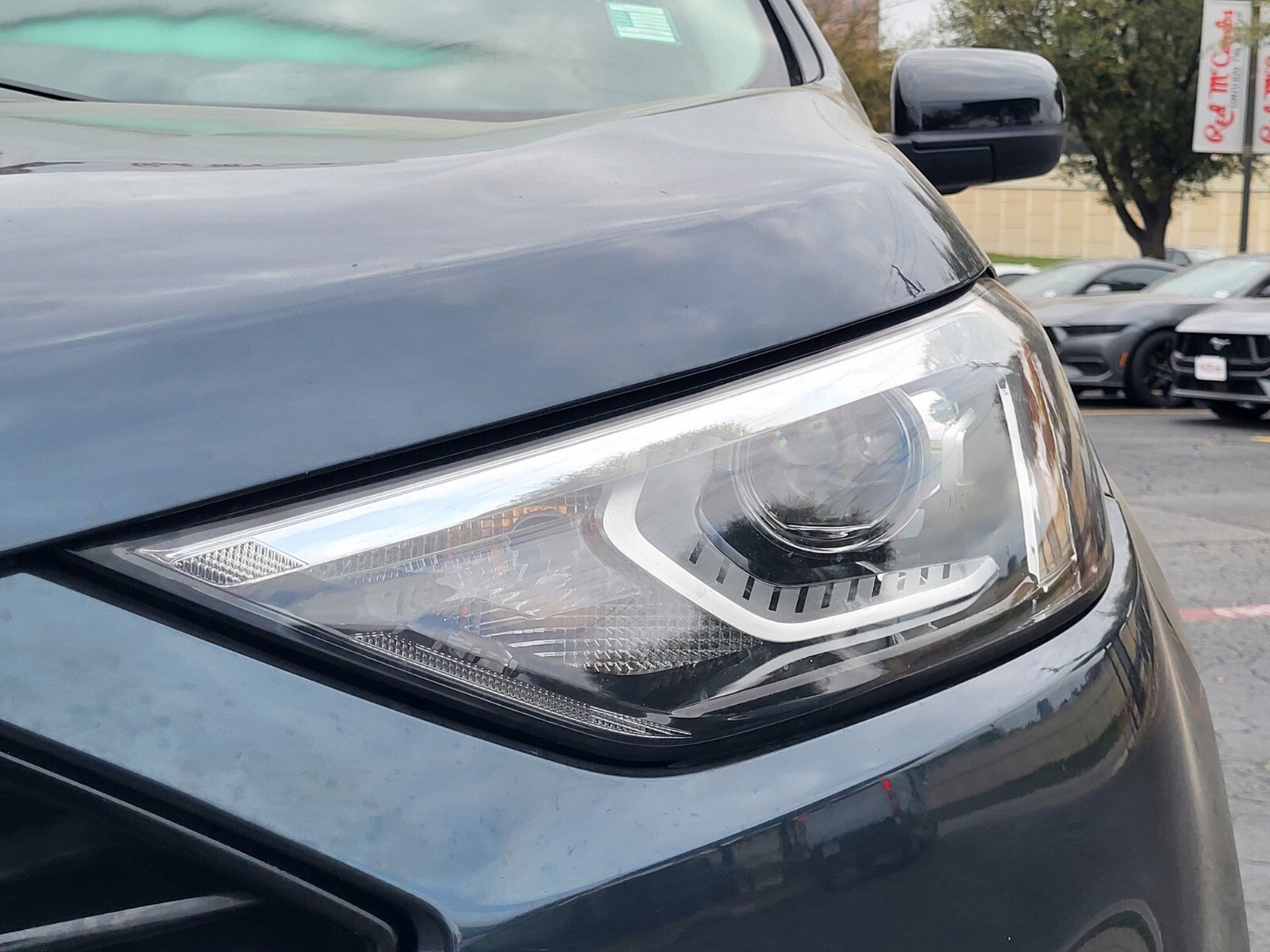 Certified 2022 Ford Edge SE w/ Black Appearance Package image 11