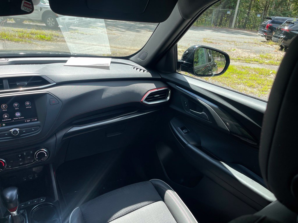 Used 2022 Chevrolet TrailBlazer RS FWD image 11