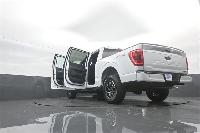 Certified 2022 Ford F150 XLT w/ Equipment Group 302A High image 36