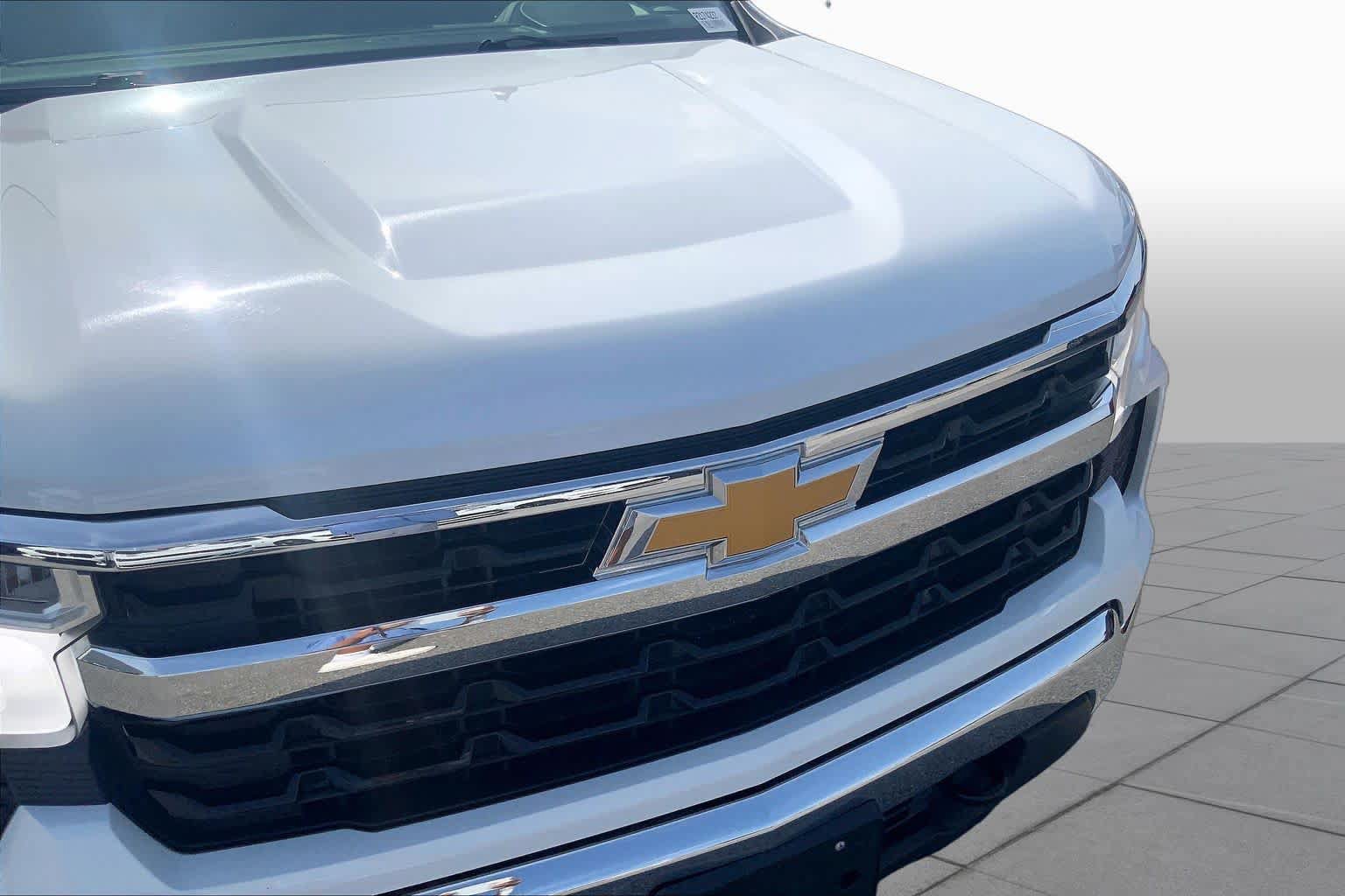 Used 2024 Chevrolet Silverado 1500 LT w/ Protection Package AWD/4WD image 30