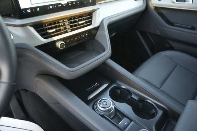 Certified 2025 Ford Explorer Active w/ Active Comfort Package image 30