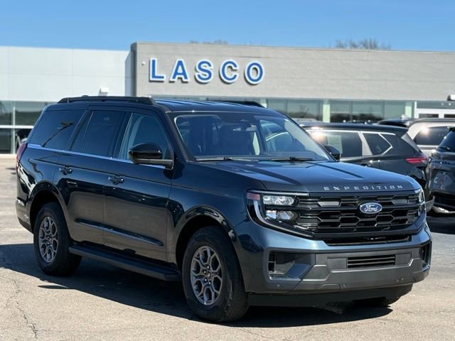 Certified 2025 Ford Expedition Active AWD/4WD image 39
