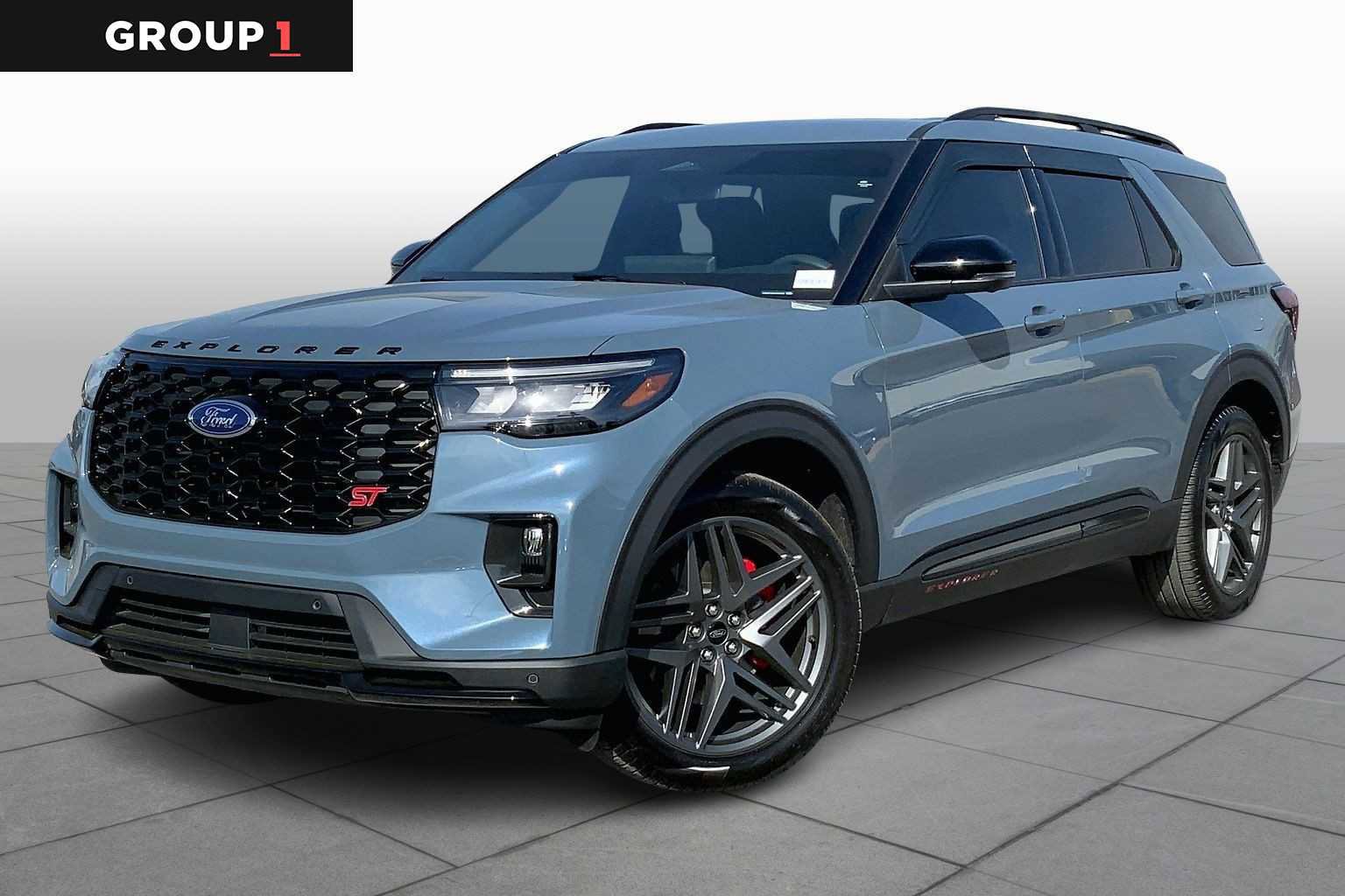 Certified 2025 Ford Explorer ST w/ Sun And Sound Package image 5