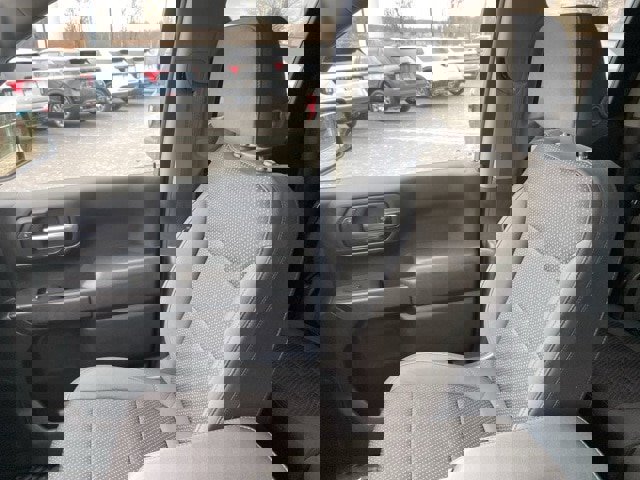 Used 2019 Chevrolet Silverado 1500 Custom Trail Boss w/ Custom Convenience Package image 27