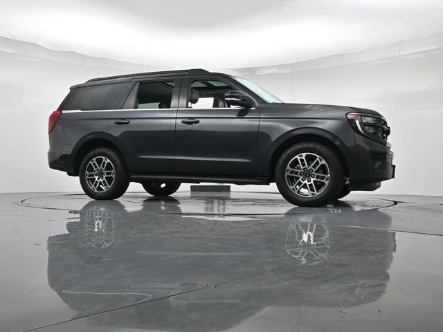 Certified 2025 Ford Expedition Active AWD/4WD image 39