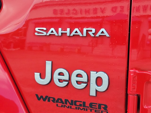 Used 2022 Jeep Wrangler Unlimited Sahara AWD/4WD image 8