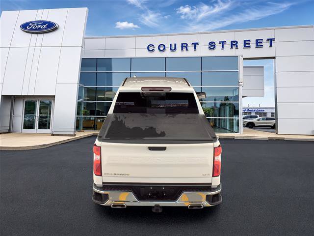 Used 2024 Chevrolet Silverado 1500 LTZ AWD/4WD image 4