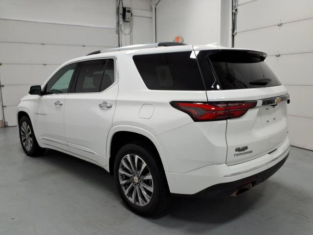 Used 2023 Chevrolet Traverse Premier FWD image 5