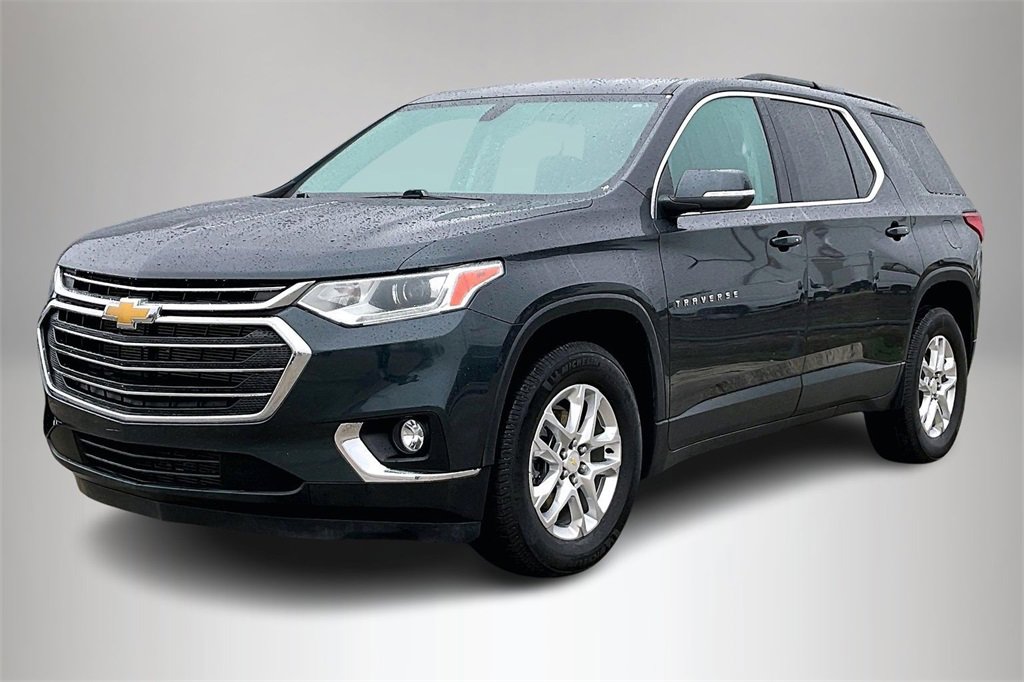 Used 2021 Chevrolet Traverse LT image 2