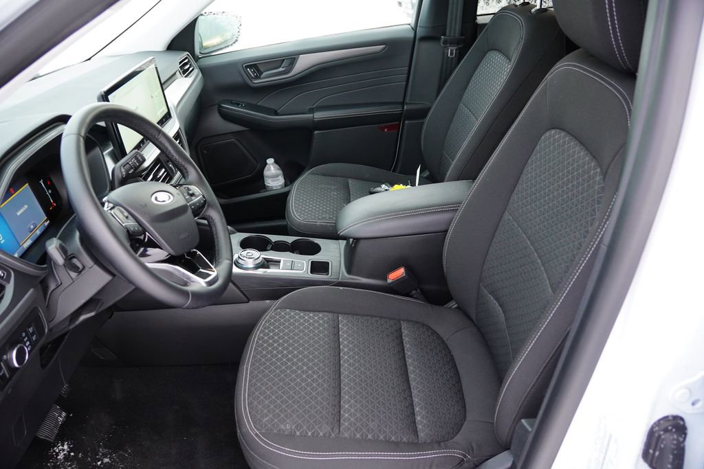 Certified 2024 Ford Escape Active w/ Tech Pack #1 image 5