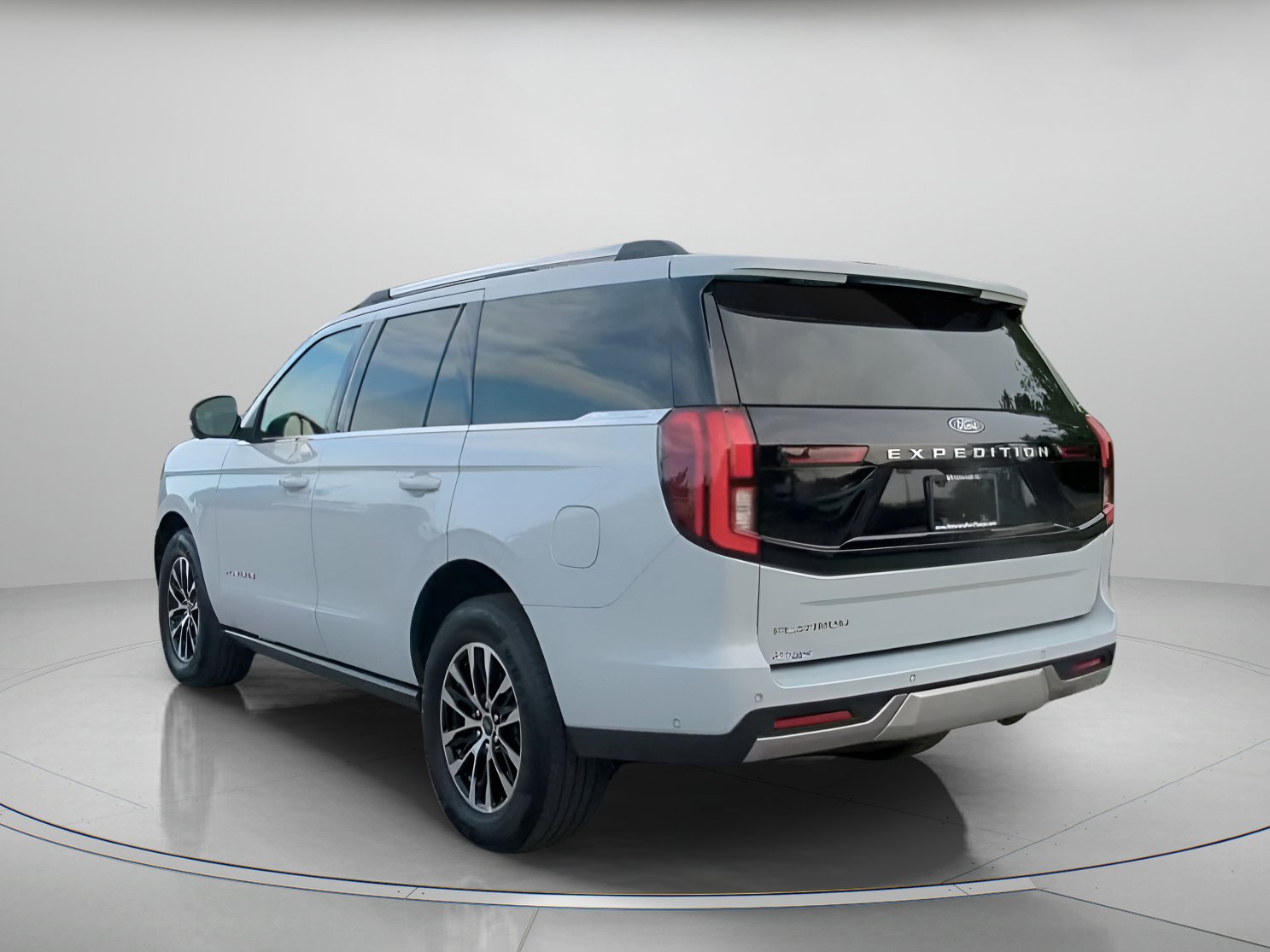 Certified 2025 Ford Expedition Platinum AWD/4WD image 21