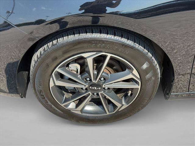 Used 2024 Kia Forte LXS FWD image 21