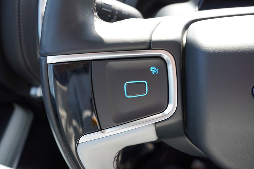 Certified 2025 Ford Expedition Max Platinum image 39