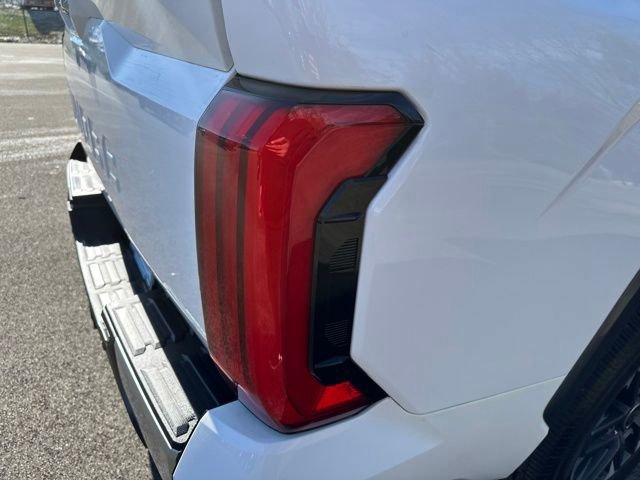 Used 2023 Toyota Tundra Limited AWD/4WD image 30