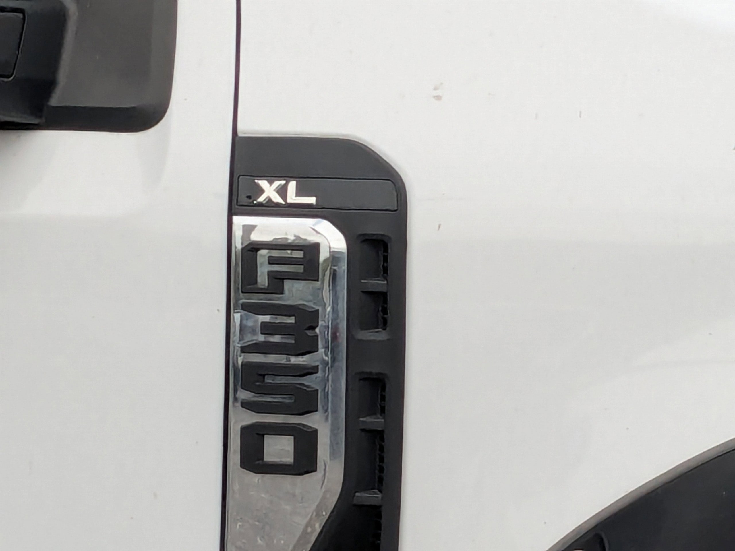 Certified 2023 Ford F350 XL w/ FX4 Off-Road Package image 12