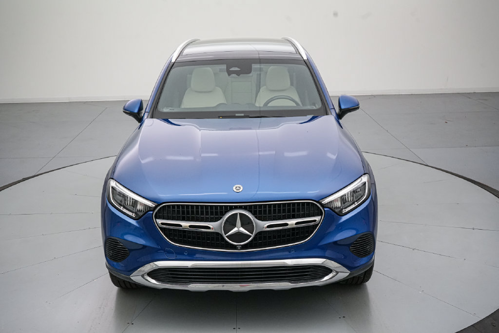 Used 2023 Mercedes-Benz GLC 300 4MATIC image 9