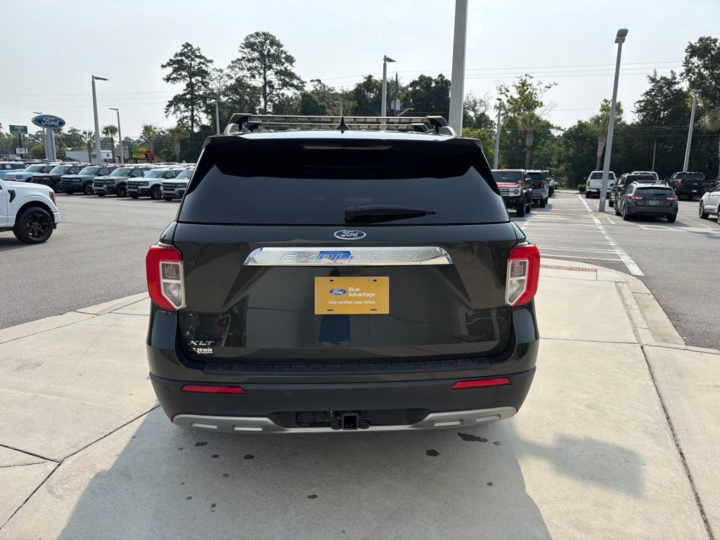 Certified 2023 Ford Explorer XLT w/ Equipment Group 202A RWD image 6
