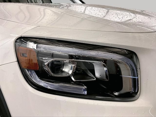 Used 2022 Mercedes-Benz GLB 250 4MATIC image 27