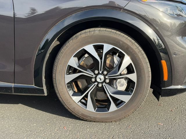 Certified 2022 Ford Mustang Mach-E Premium AWD/4WD image 11