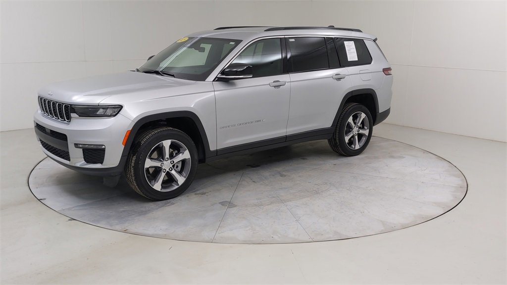 Used 2025 Jeep Grand Cherokee L Limited image 20