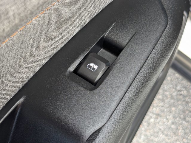 Used 2022 Jeep Compass Sport image 30