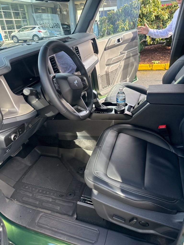 Certified 2025 Ford Bronco Outer Banks AWD/4WD image 5