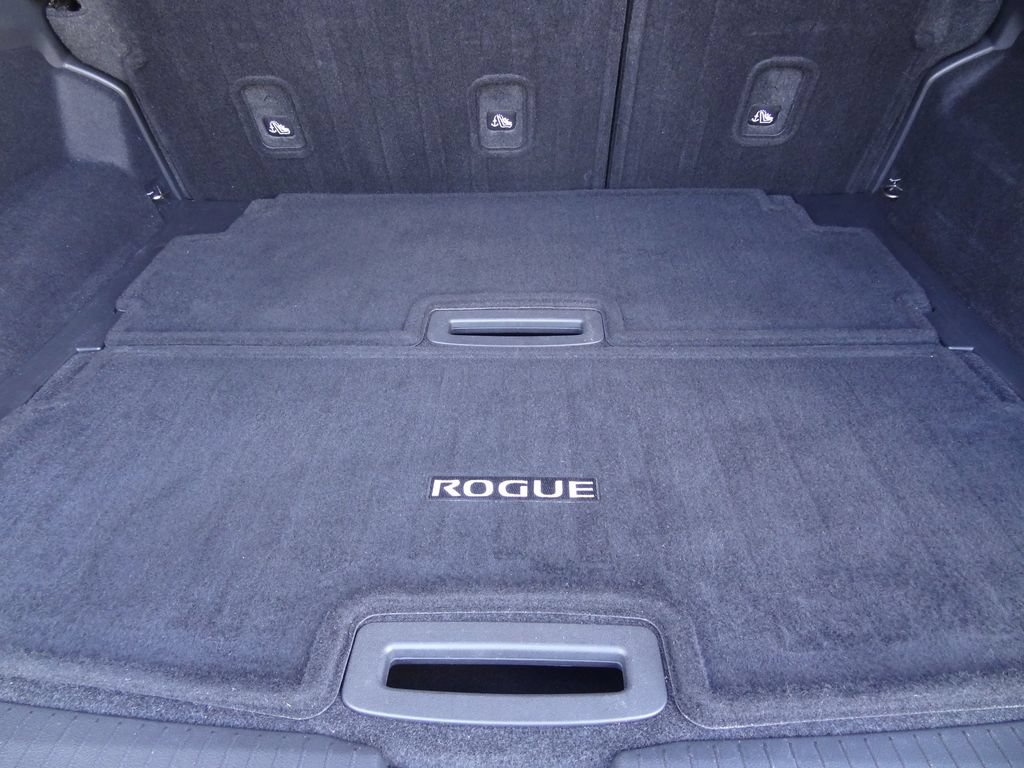 Used 2021 Nissan Rogue SL FWD image 11