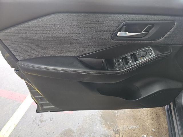 Used 2023 Nissan Rogue SV AWD/4WD image 31