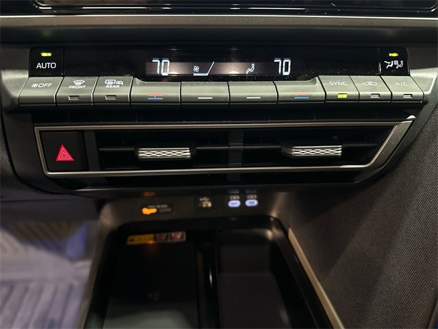 Used 2025 Toyota Camry LE image 19