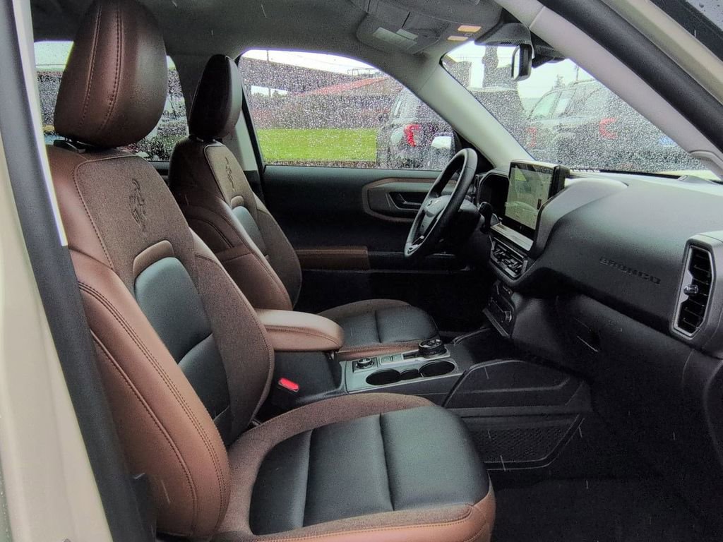 Certified 2025 Ford Bronco Sport Outer Banks w/ Outer Banks Tech Package+ image 29