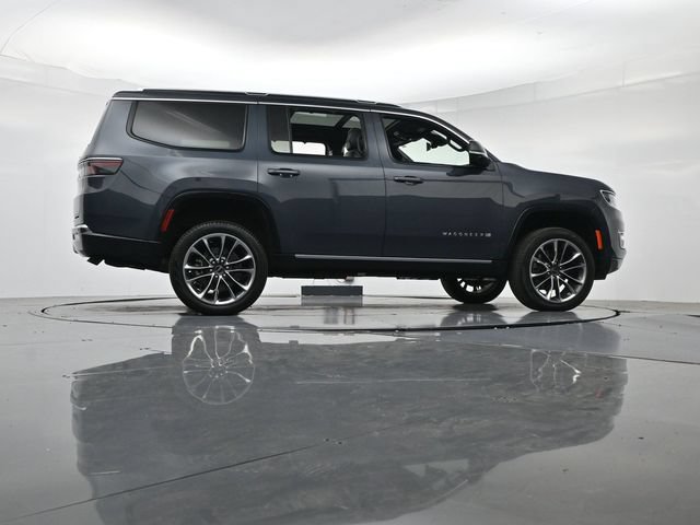 Used 2025 Jeep Wagoneer Series III w/ Premium Group I AWD/4WD image 37