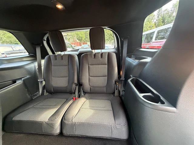 Certified 2018 Ford Explorer XLT w/ Equipment Group 201A AWD/4WD image 11