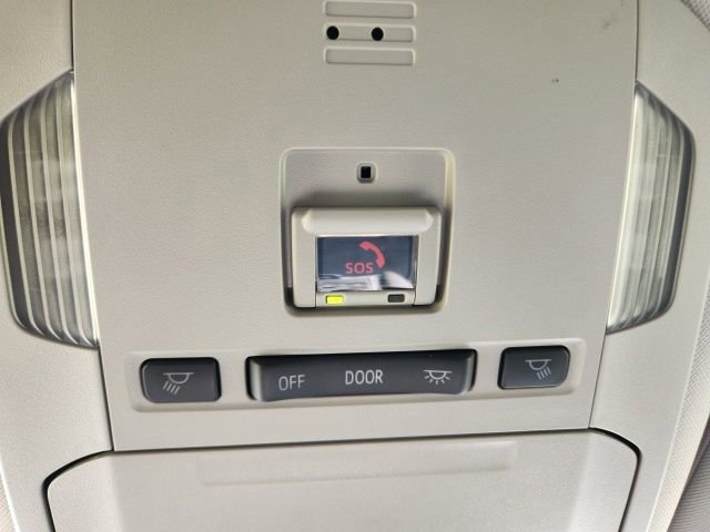 Used 2023 Toyota Highlander L image 32