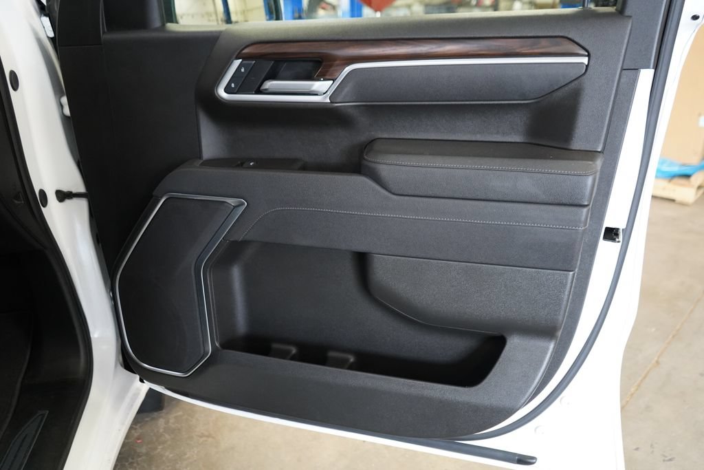 Used 2025 GMC Sierra 1500 SLT RWD image 22