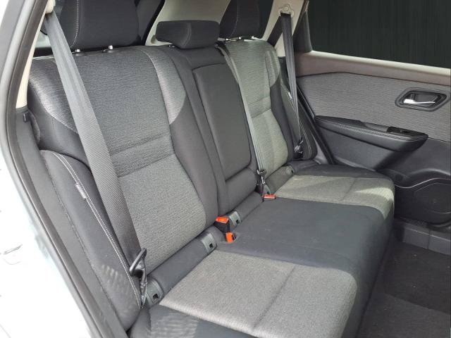 Used 2021 Nissan Rogue SV FWD image 16