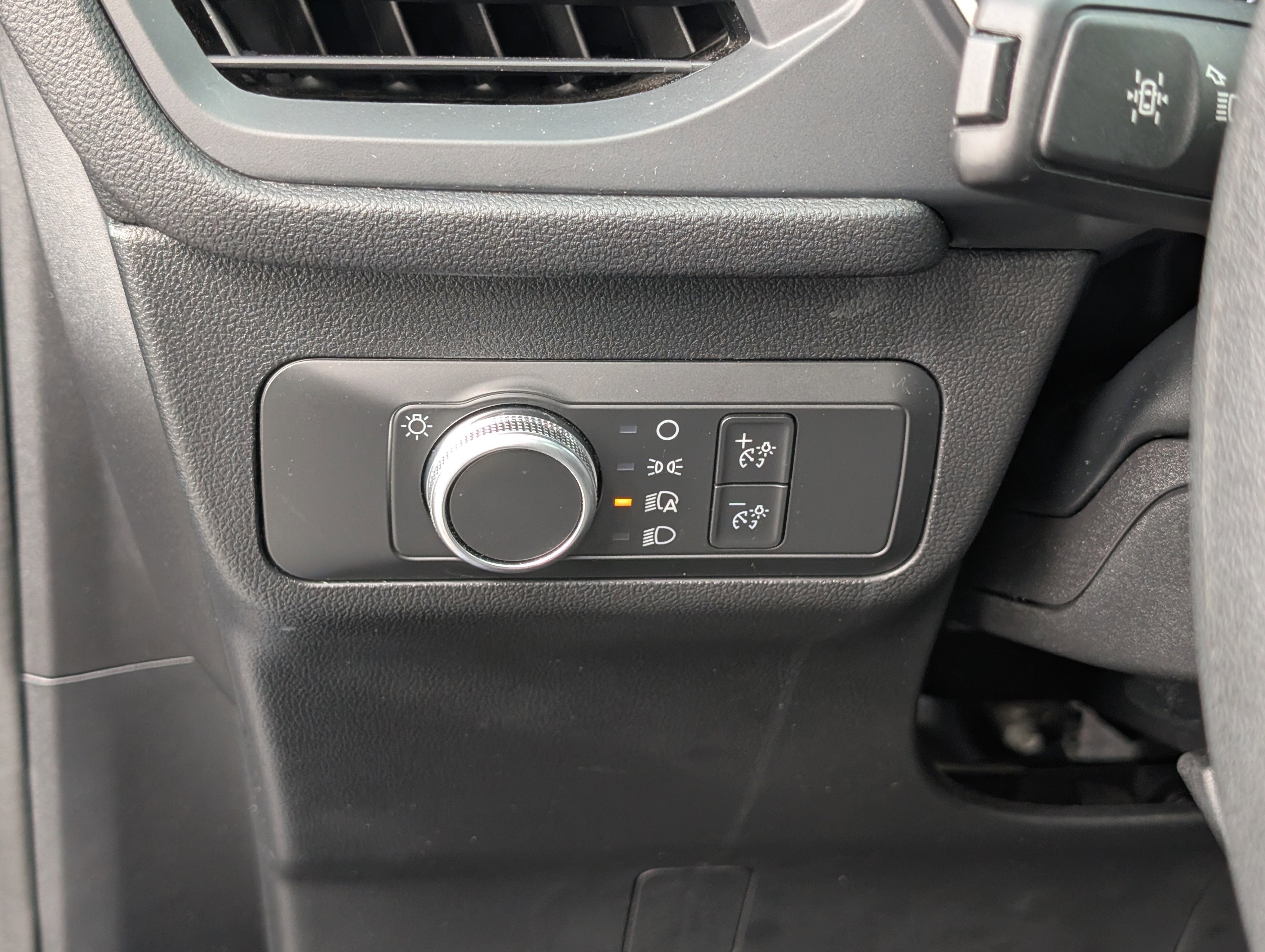 Certified 2022 Ford Escape SE image 23