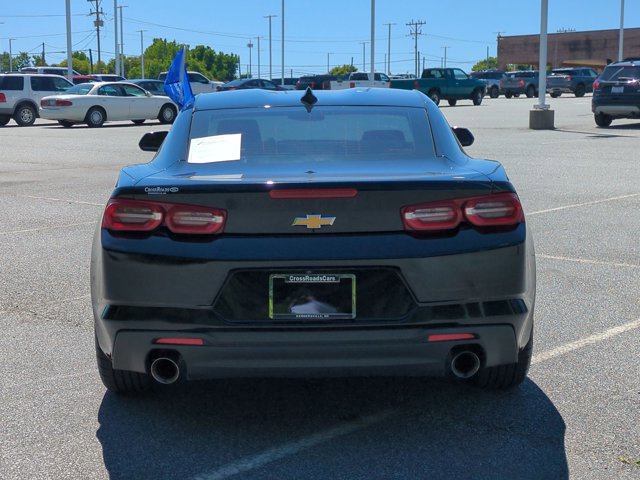 Used 2022 Chevrolet Camaro LT w/ Technology Package RWD image 5