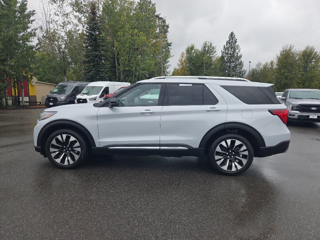Certified 2025 Ford Explorer Platinum w/ LUX Leather Package AWD/4WD image 5